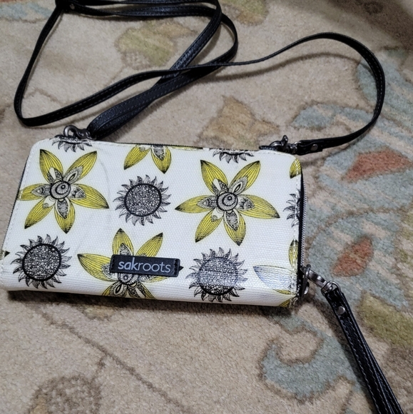 Sakroots Sunshine Spirit Desert Smartphone Wallet Clutch Multicolor - Picture 1 of 10